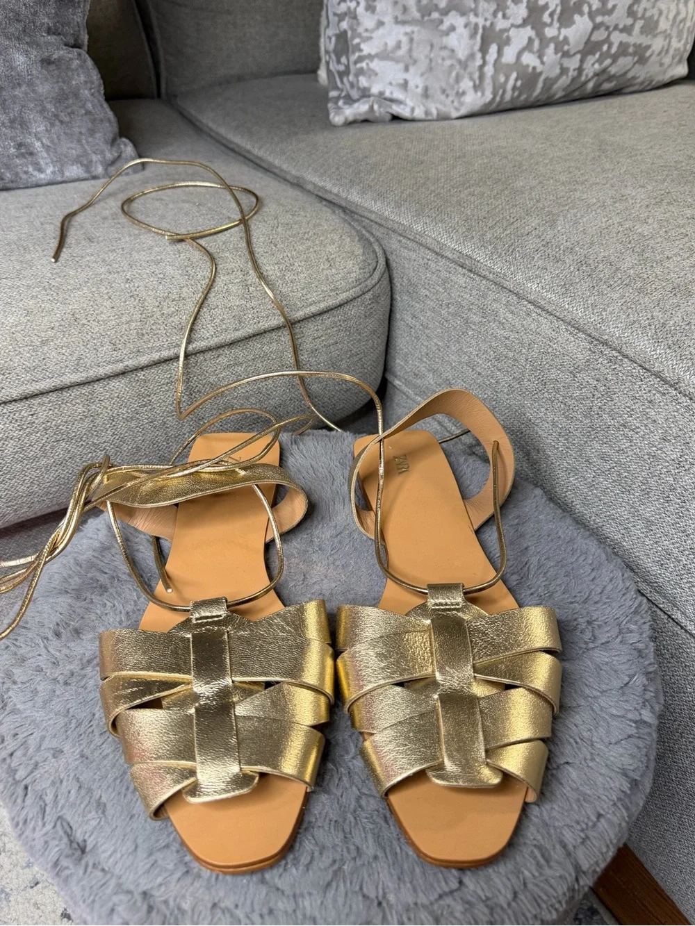 SOLD Zara Gold Metallic Lace-Up Gladiator Flat Sandals Women’s EU 39 US 8 ✨ - Picture 2 of 5